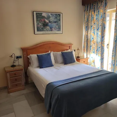 Macdonald Leila Playa Apartmán *