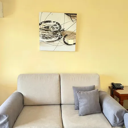 Apartment Macdonald Leila Playa *